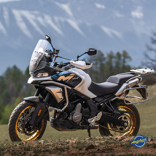 CFMOTO 700MT ADV 2025